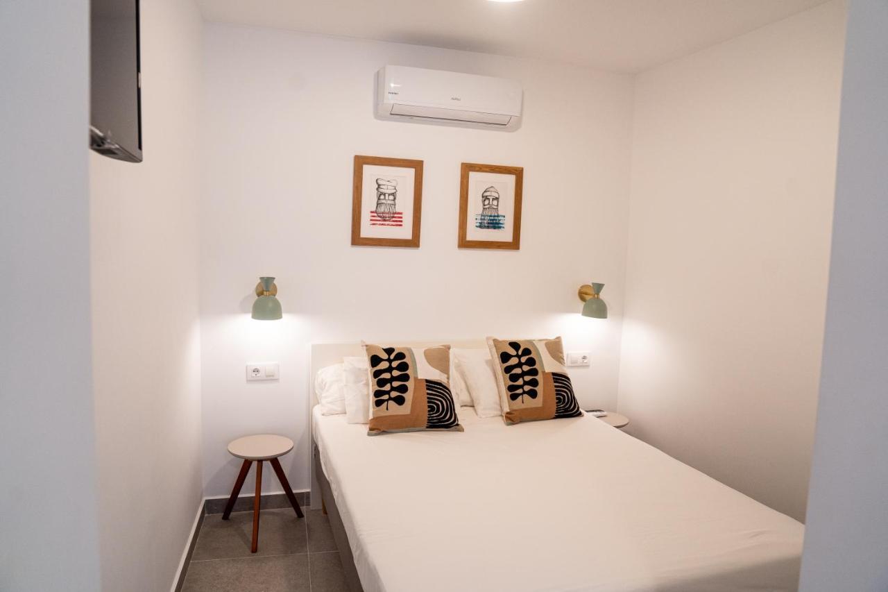 Hostal Tarantelo Conil كونيل ذي لا فرونتيرا المظهر الخارجي الصورة