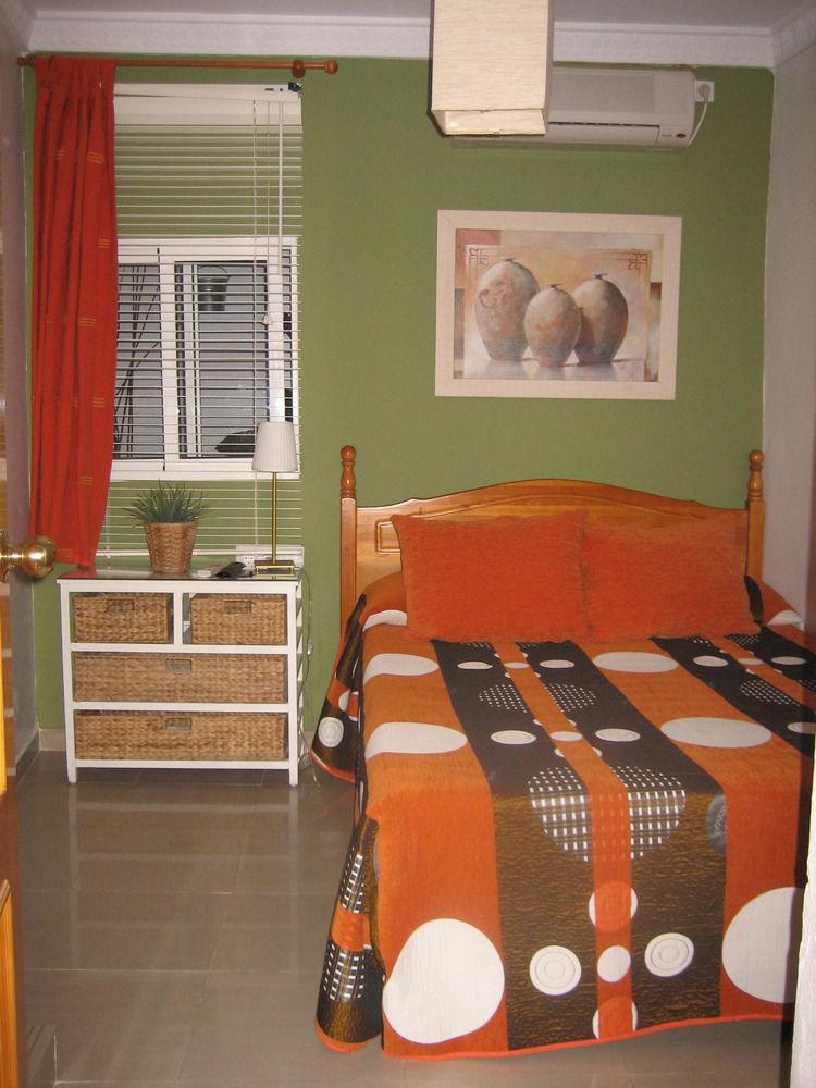 Hostal Tarantelo Conil كونيل ذي لا فرونتيرا المظهر الخارجي الصورة