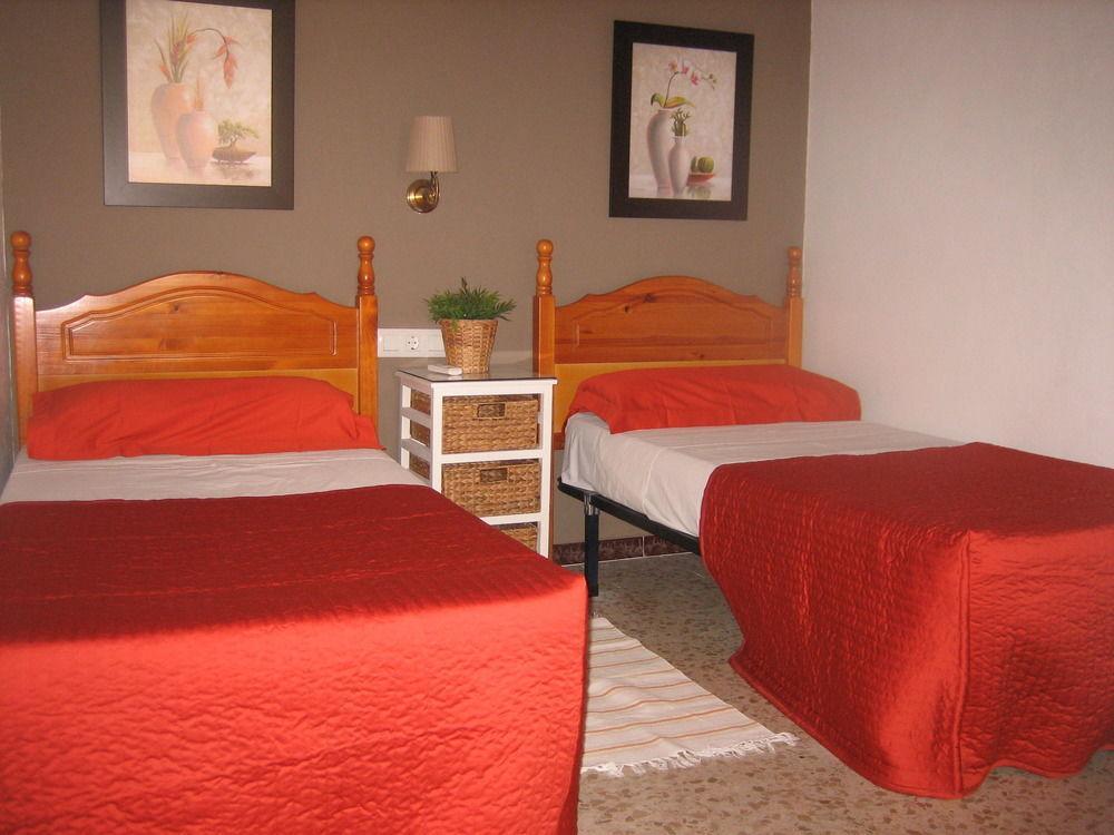 Hostal Tarantelo Conil كونيل ذي لا فرونتيرا المظهر الخارجي الصورة